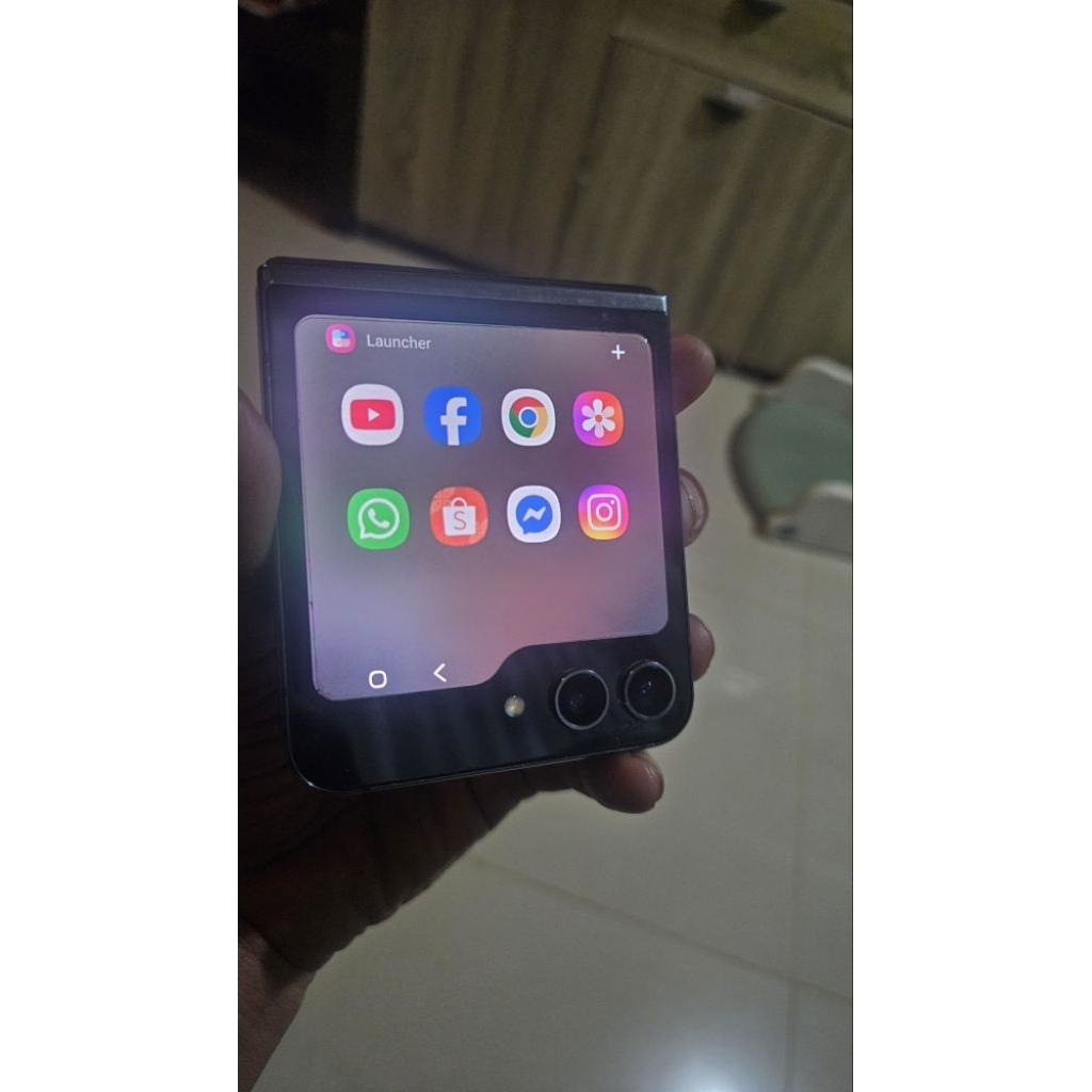 samsung z flip 5 minus lcd