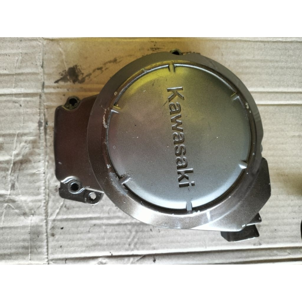 Bak kiri bak magnet Kawasaki ninja150 Kiss