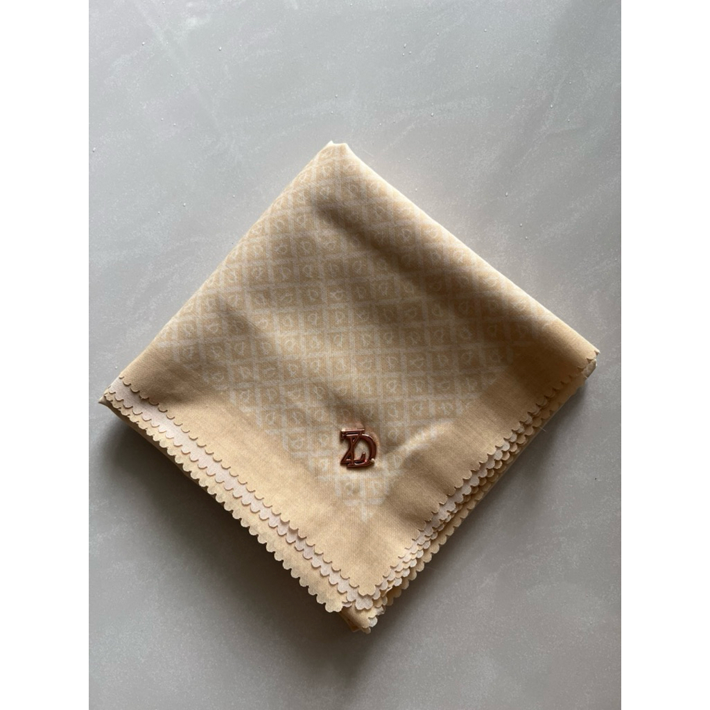 Preloved  Zytadelia monogram Scraves