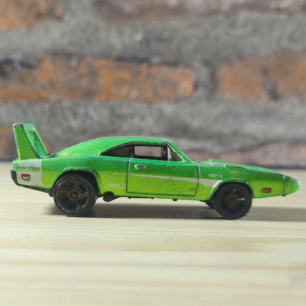 Hot Wheels '69 Dodge Charger Daytona - Loose