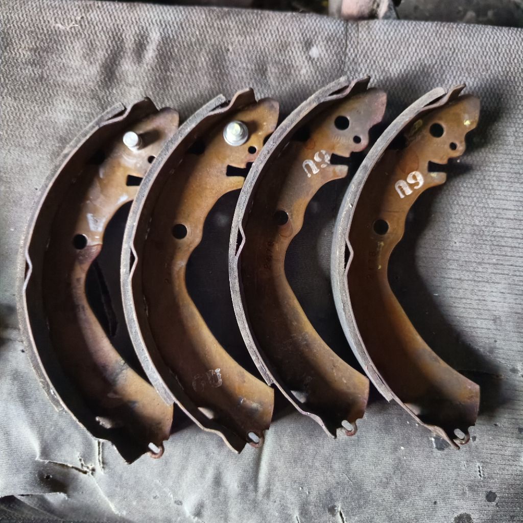 kampas rem belakang avanza original copotan