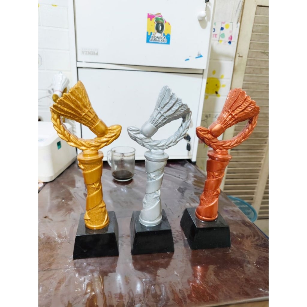 piala bulutangkis badminton. 1set
