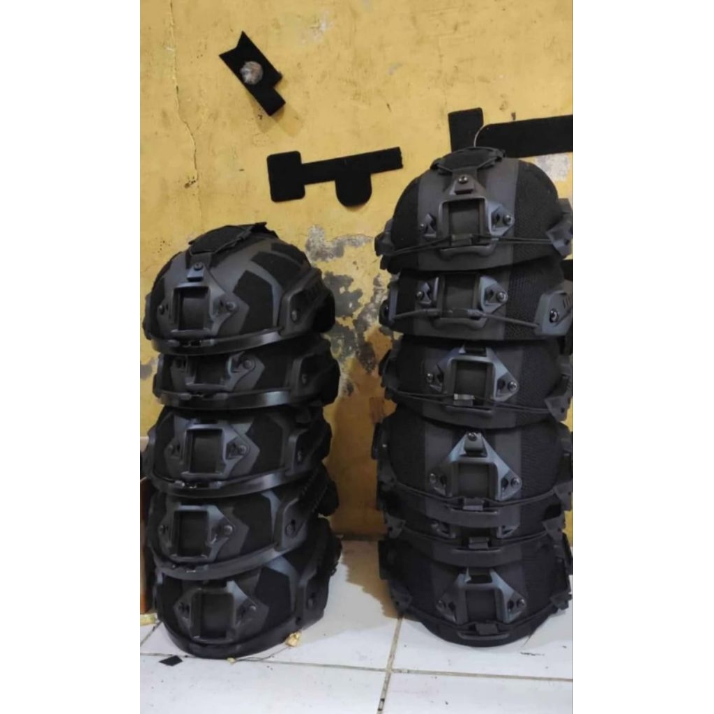 HELM TACTICAL/HELM HITAM LEVEL 3 MILITARY