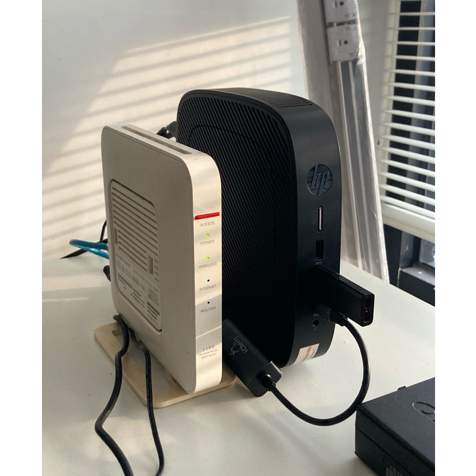 Mini PC HP T640 ft. Buffalo WSR-1166DHP2 Home Server Proxmox