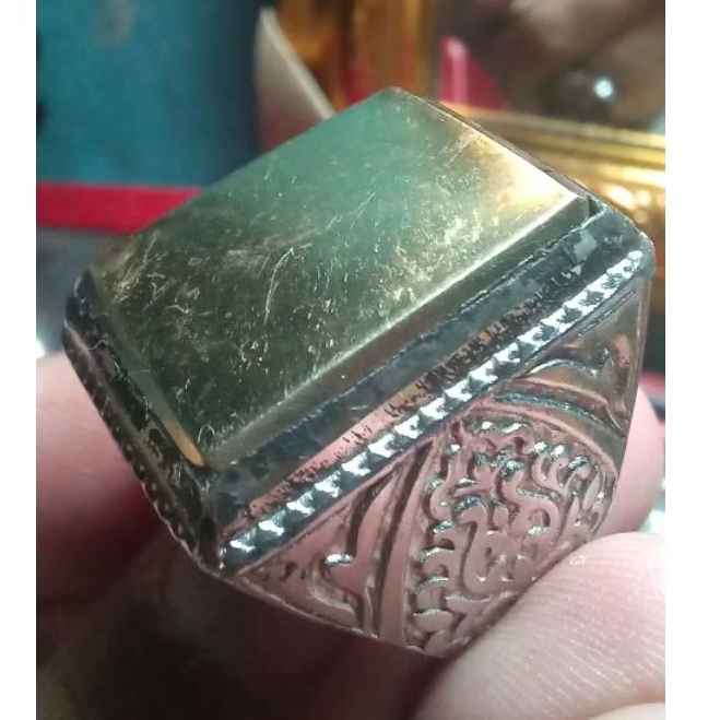 Batu Akik Badar Emas Nempel Magnet