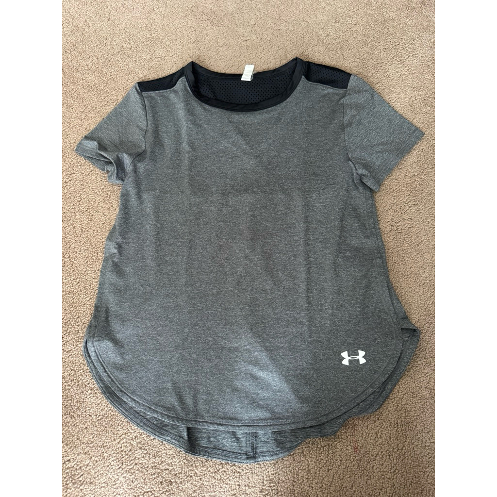 under armour top sz S