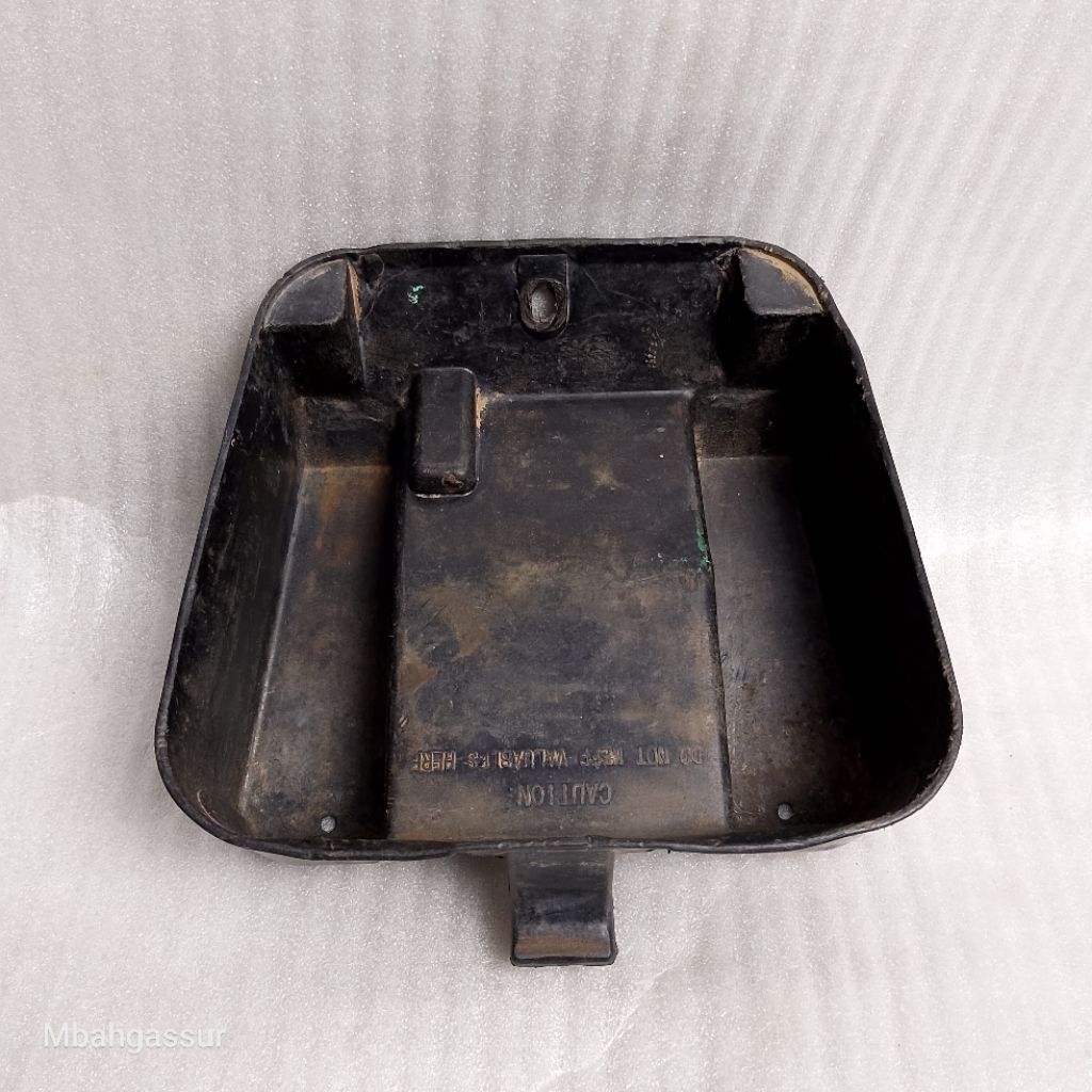 Cover wadah kunci untuk motor Honda Supra lama old Supra fit original bekas seken