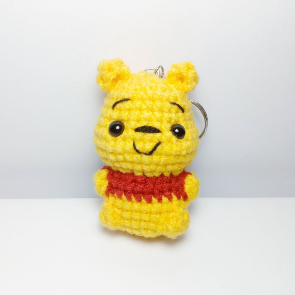 Winnie the Pooh amigurumi, gantungan kunci rajut Winnie the Pooh, crochet Winnie the Pooh keychain, 