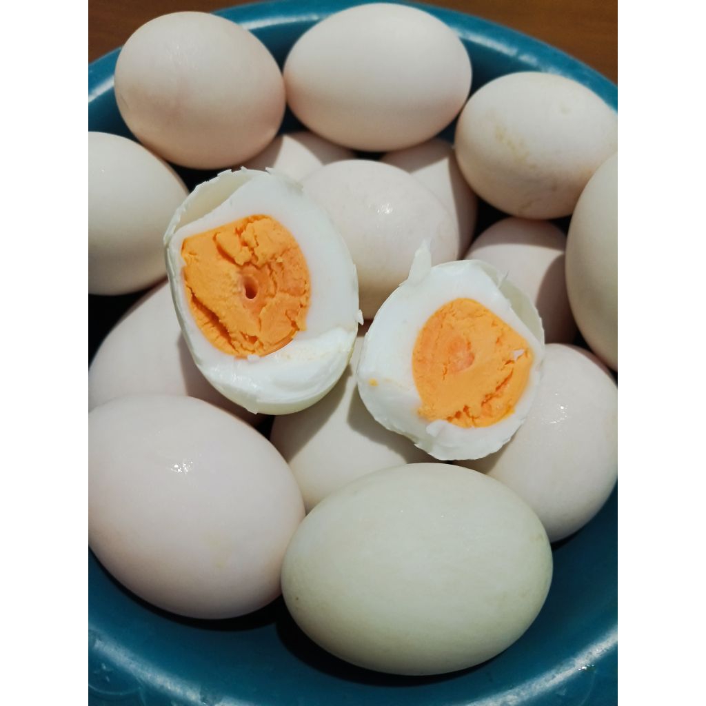 Telur Bebek Peking Mentah
