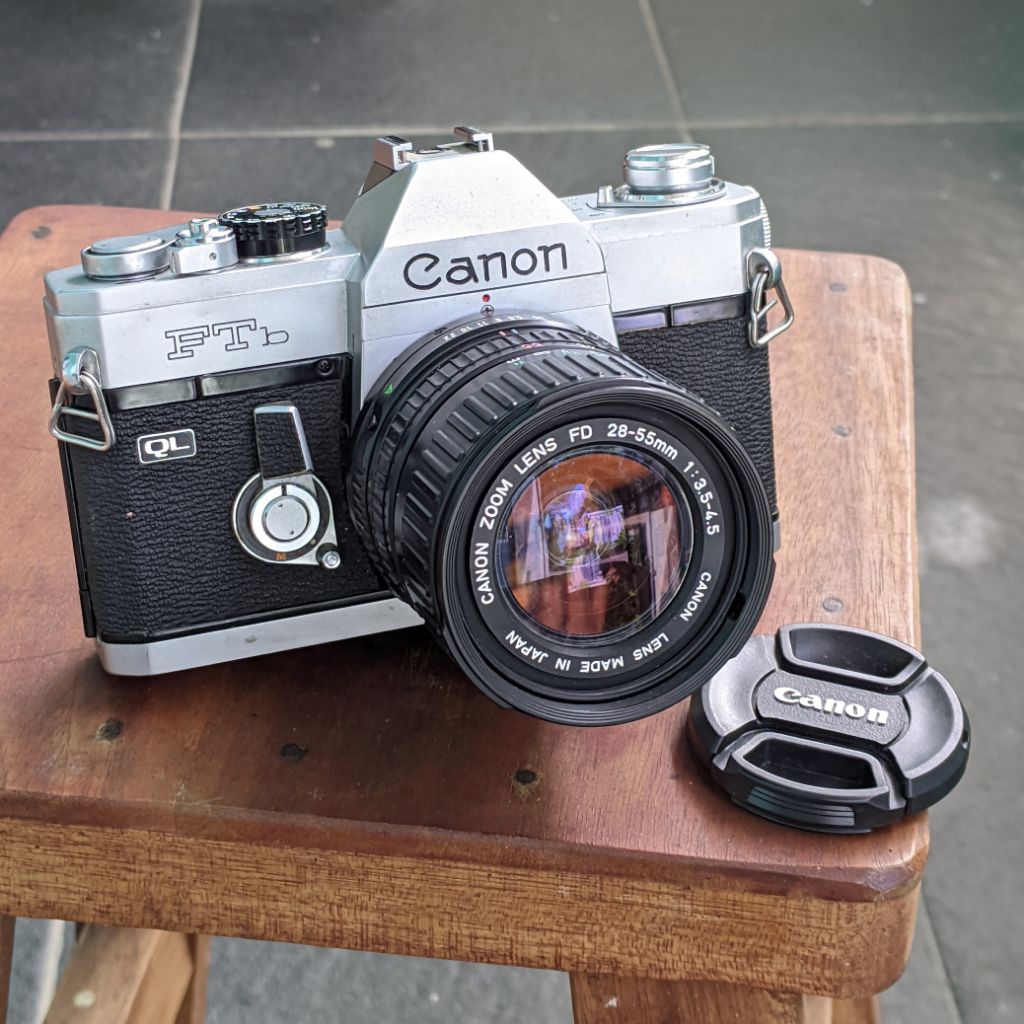 Kamera analog Canon FTB QL lensa 28-50mm ganteng