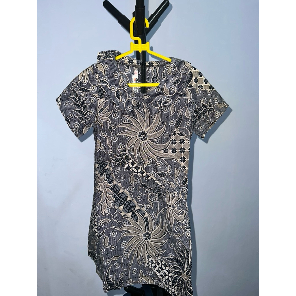 Preloved Dress Batik Anak - BATIK KERIS
