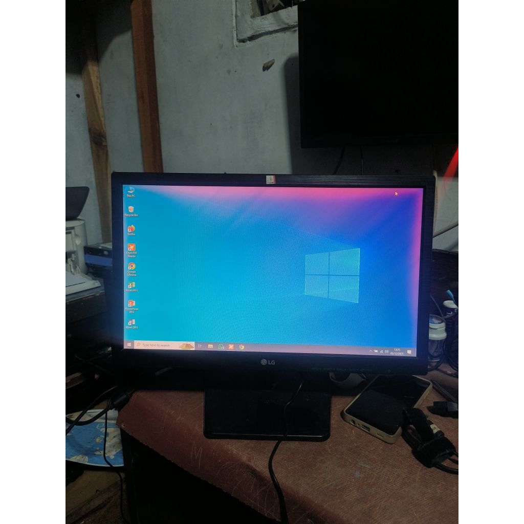 LED Monitor 19 Wide LG bekas
