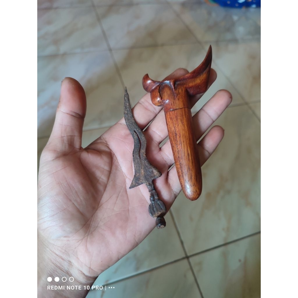 Keris putut combong pamengkang jagad