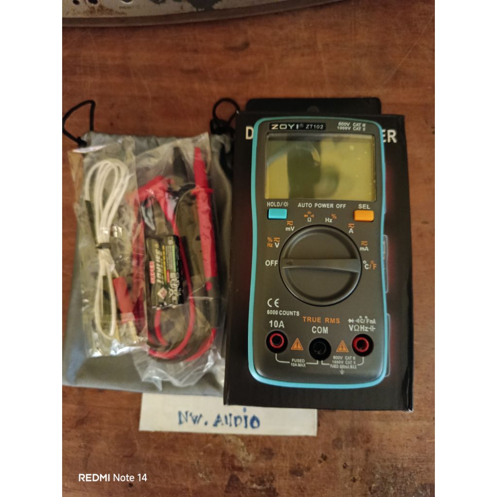 Avo Meter Digital Zoyi ZT102 / Multimeter/Multitester Zoyi ZT102