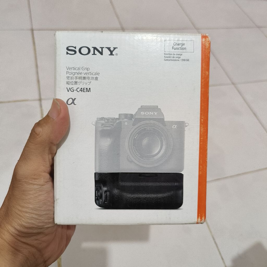 baterai grip untuk kamera sony vg-c4em