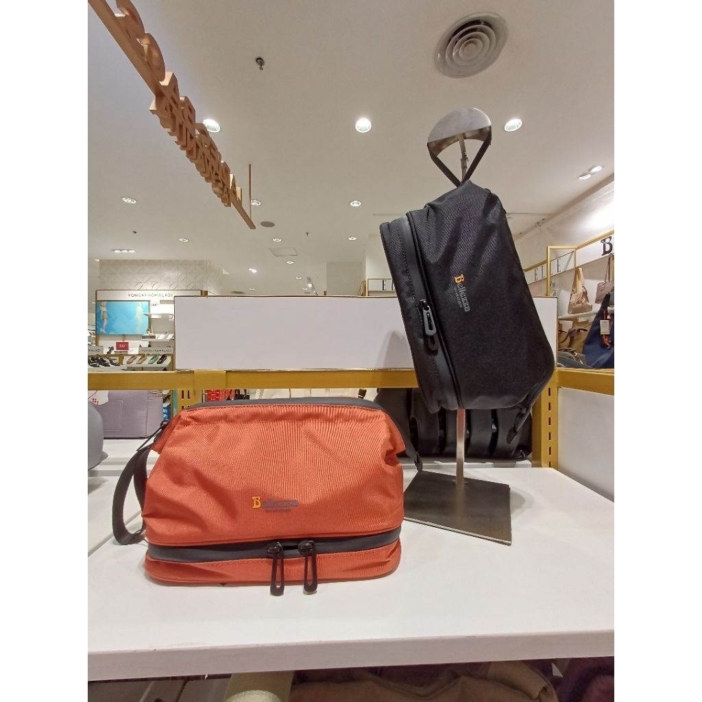 Tas Pouch Wanita BELLEZZA K10501 Original Depstore Mall Ori Tas Tangan Make Up Parasut Wanita