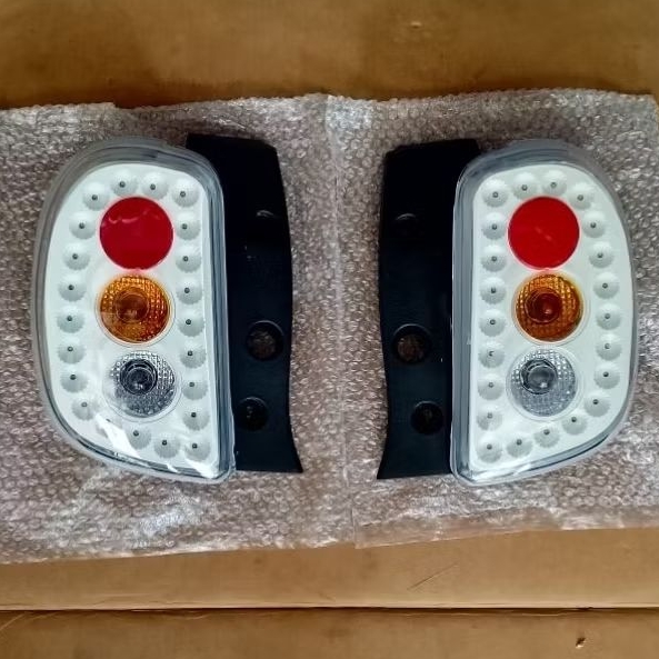 lampu variasi Nissan march atau lampu belakang variasi Nissan march