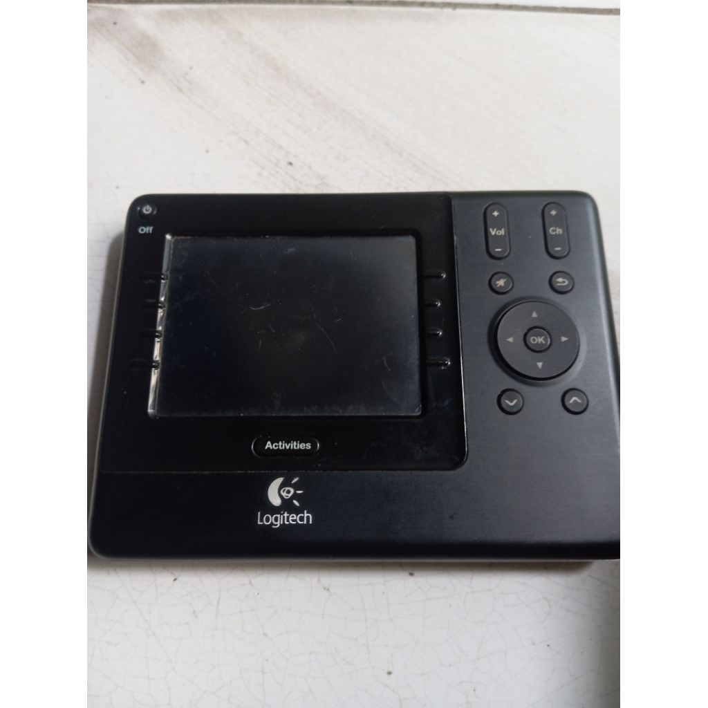 Logitech Harmony 1000 minus