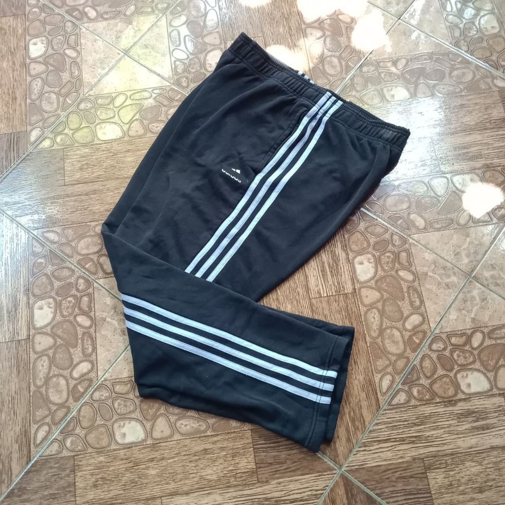 trackpants brand | trackpants adinda | trackpants three strep | trackpants second | trackpants murah