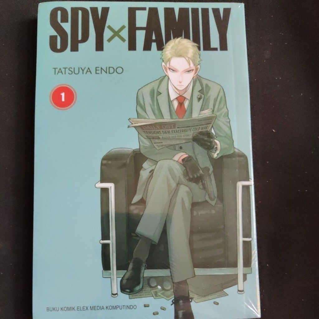 Komik Spy Family 1 (segel)