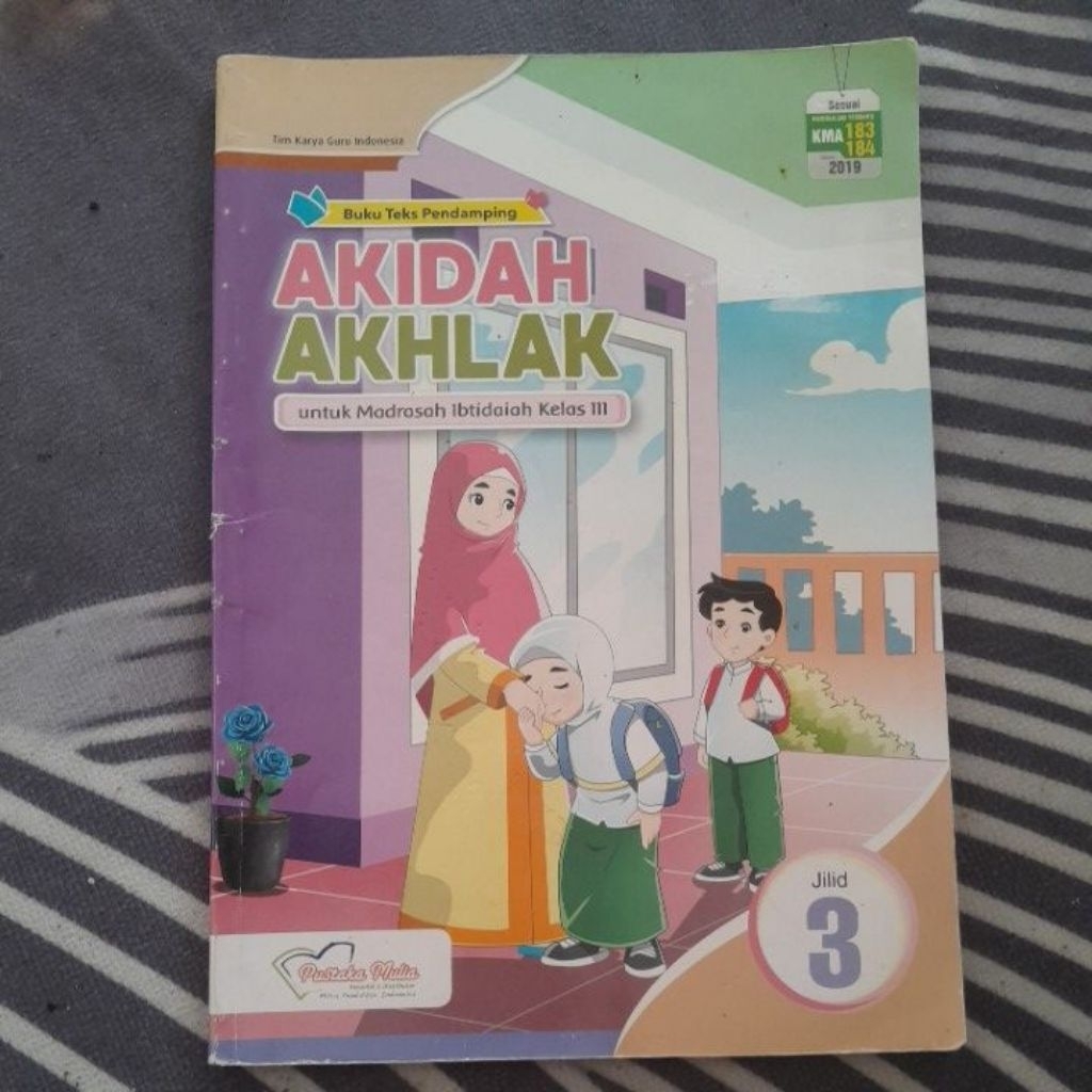Buku Akidah Akhlak MI kelas 3