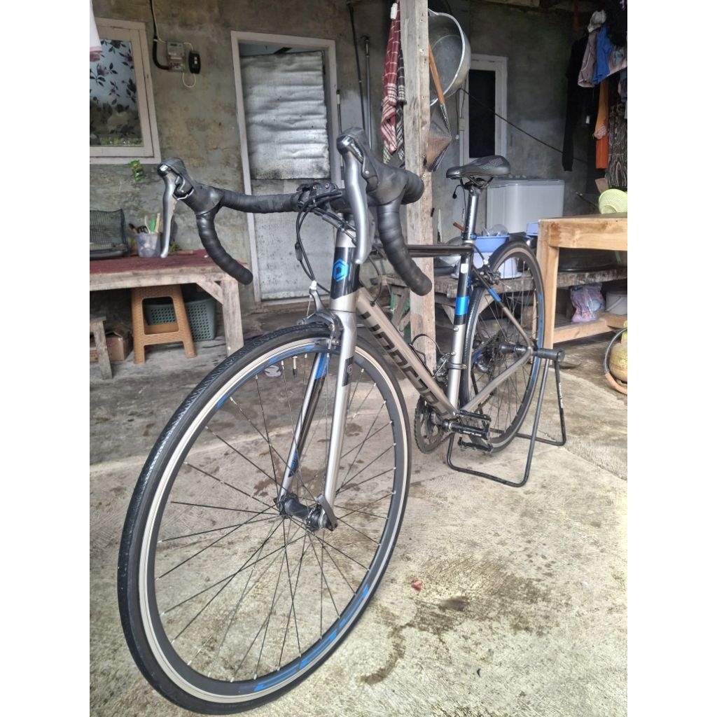 Sepeda Roadbike Polygon Stratos S2