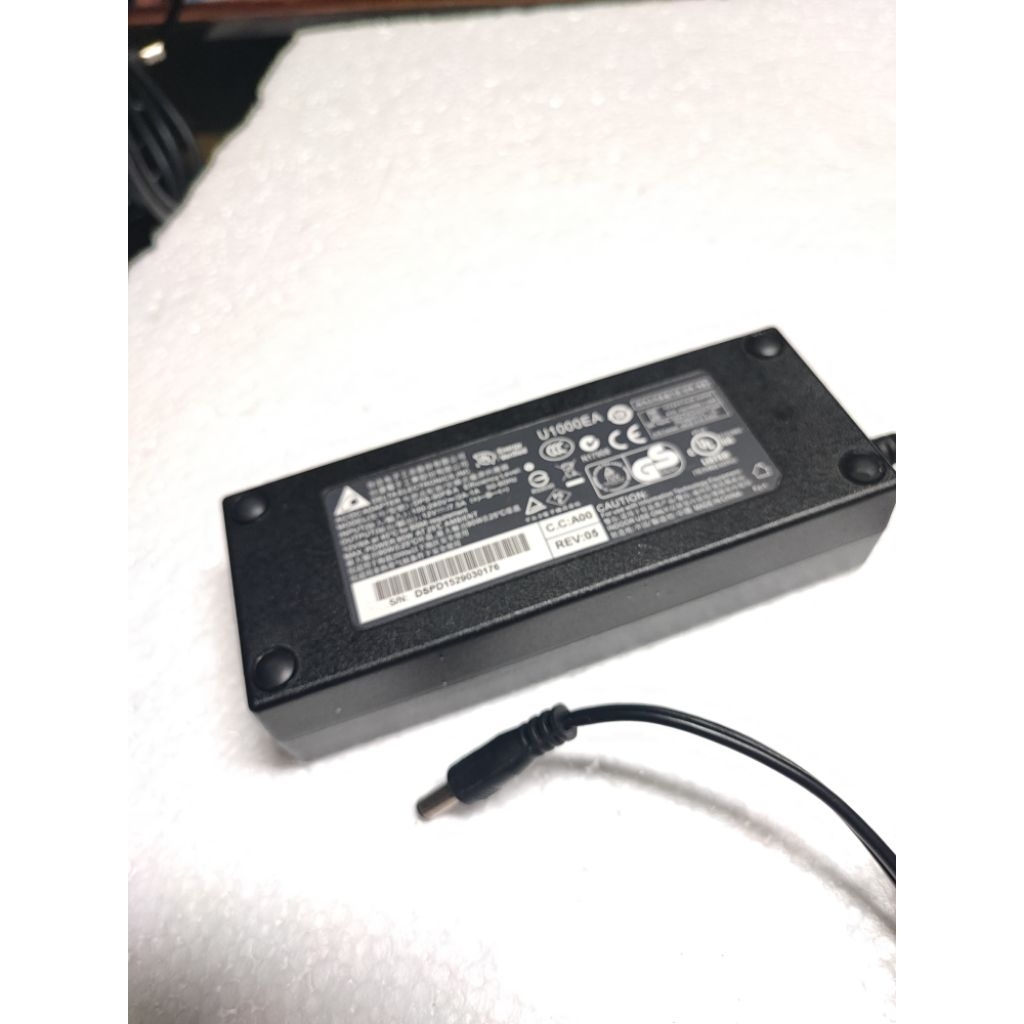 Adaptor DELTA  DPS-90FB A  12V 7,5A Jack standard diameter 5,5mm