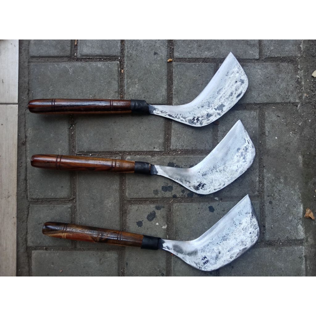 Arit Rumput Alat PARANG Panen Padi Pembersih Rumput Baja Kuat Siap Pakai