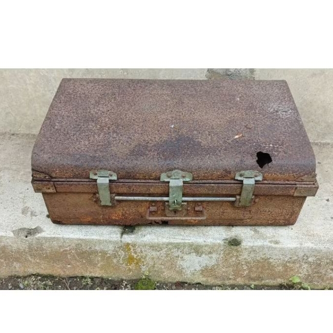 box koper besi antik jadul vintage rusak