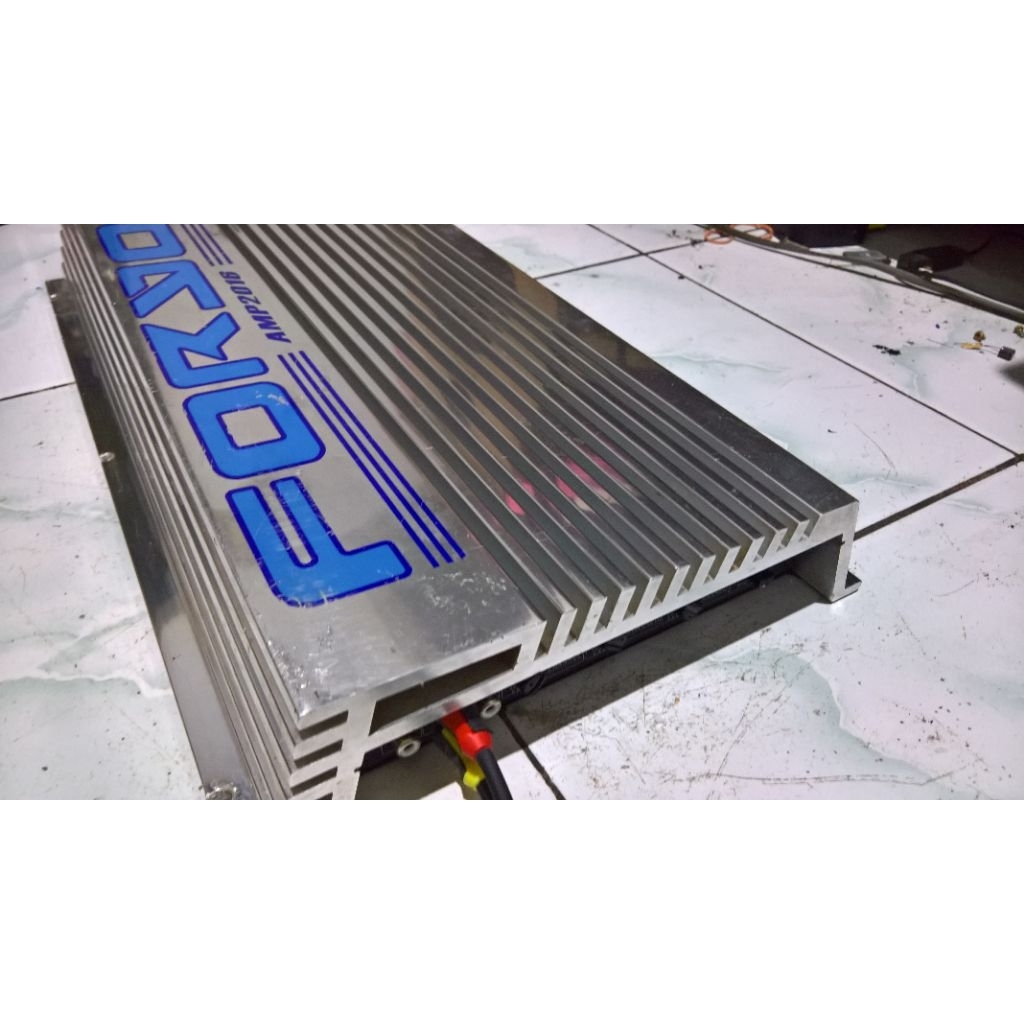 Power mobil 6 channel built up bekas normal