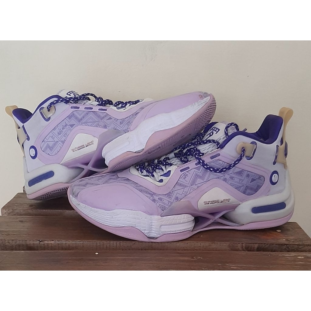 Sepatu Basket 361 (second)
