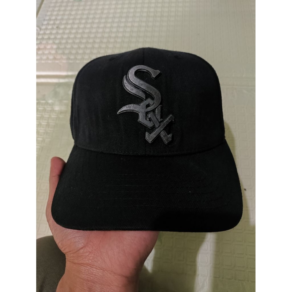Topi MLB Sox black on black logo besi built up S-M 56-57cm