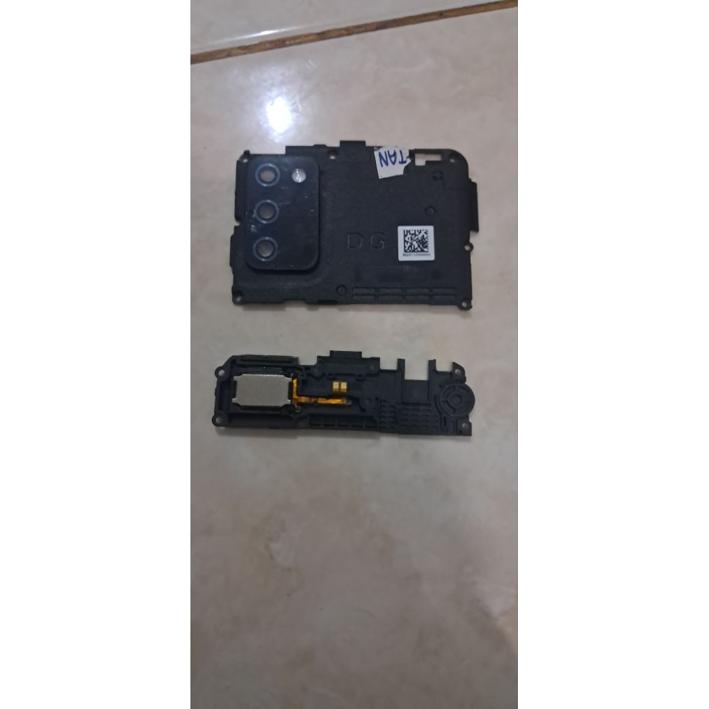 12.12 DISKON PARAHH  Tutup mesin dan speaker bawah samsung A03s 4/64gb. masih bagus siap pasang