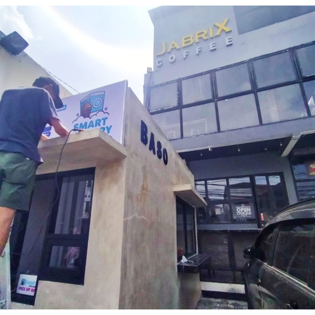 Papan Nama Reklame Toko Billboard Rangka Besi Lis Siku Aluminium