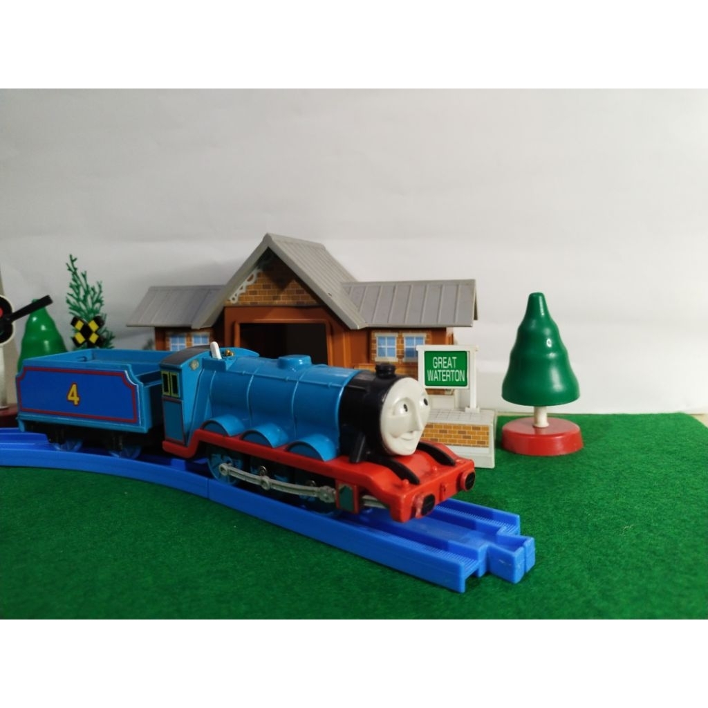 Kereta Thomas&Friends (Gordon) Tomy