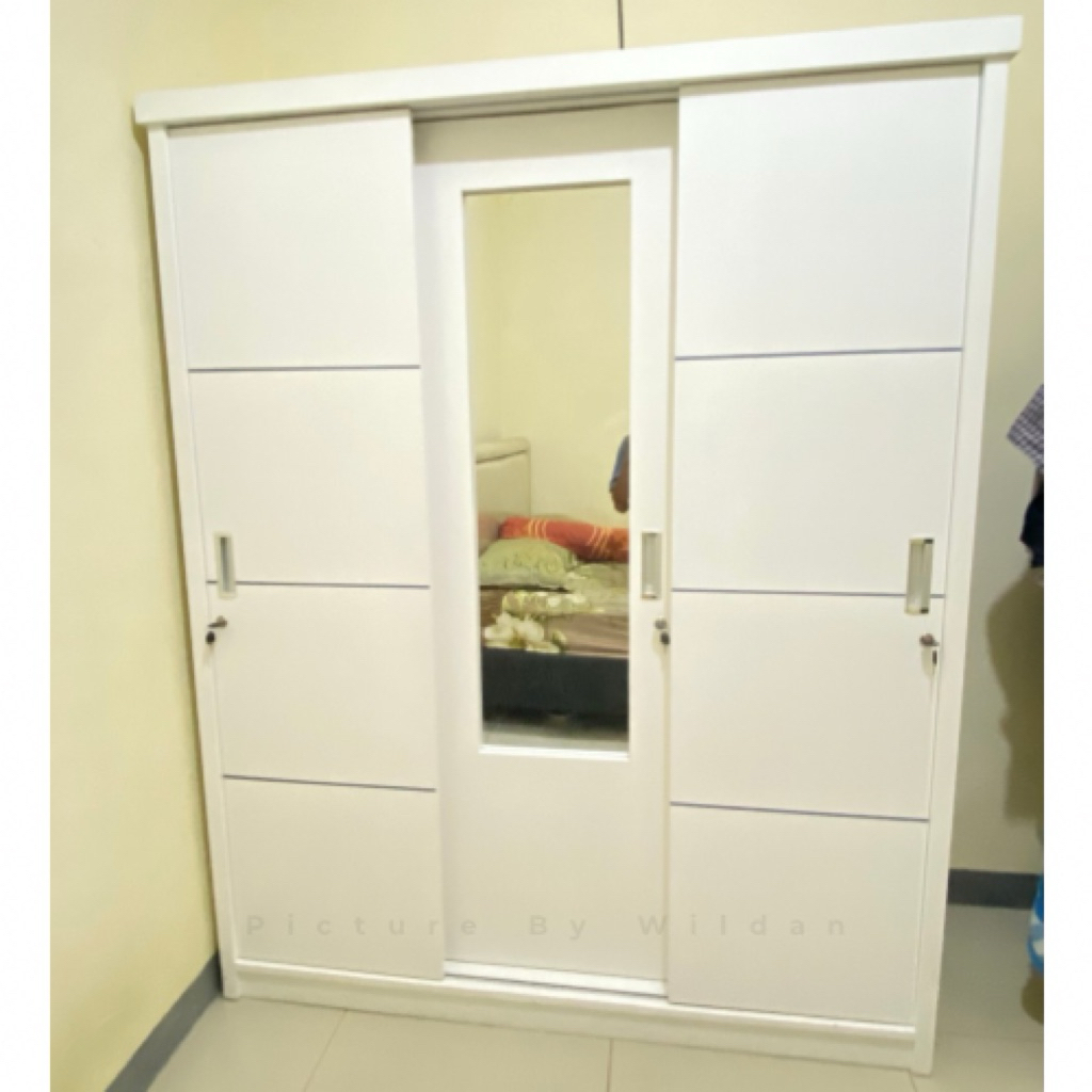 LEMARI PAKAIAN SLIDING KAYU - LEMARI PAKAIAN SLIDING 3 PINTU - LEMARI PAKAIAN SLIDING 3 PINTU MINIMA