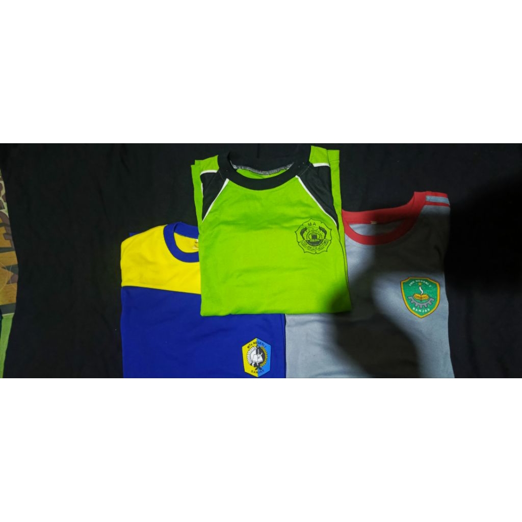 PAKET HEMAT ISIAN 3  BAJU OLAHRAGA PRELOVED