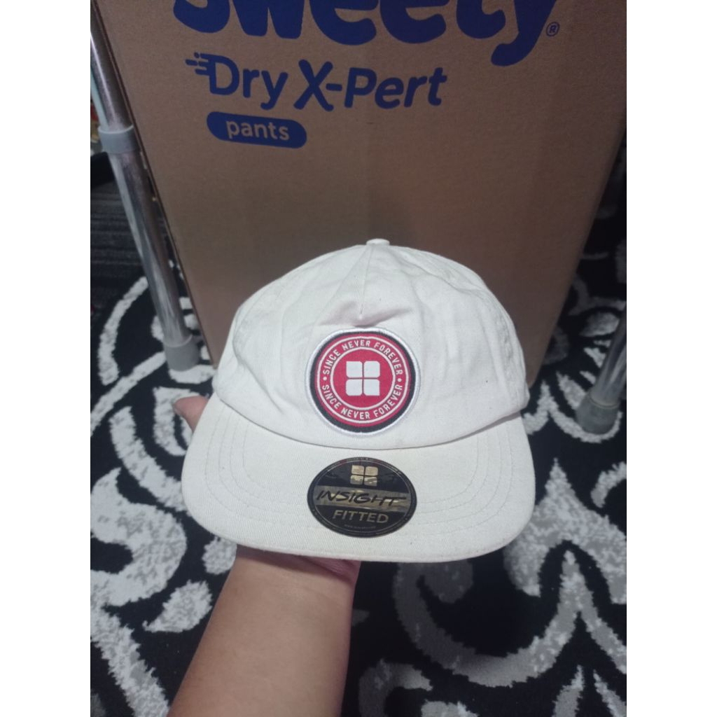 Topi Fitted INSIGHT Original,Topi INSIGHT Original Murah, Topi Original Murah