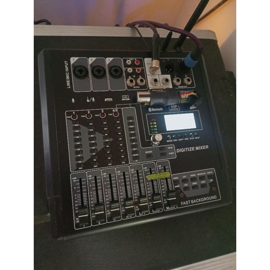 Mixer DM8 Xtuga digital 5chanel Secon