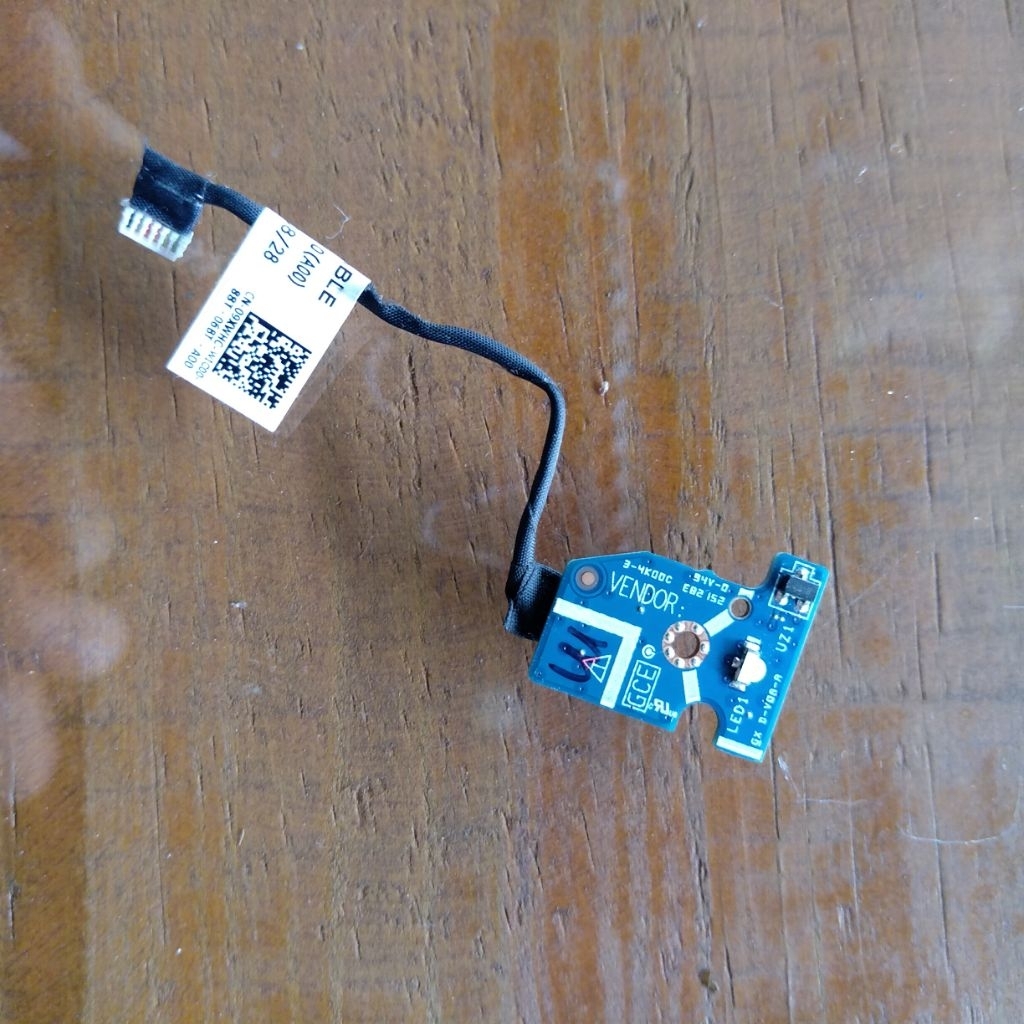 indikator lampu dell latitude 7390