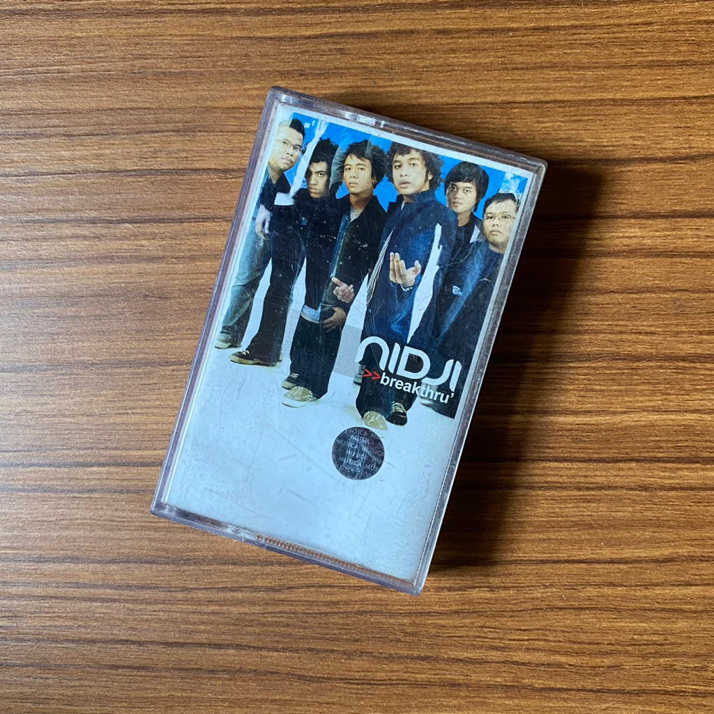 KASET PITA NIDJI - BREAKTHRU -