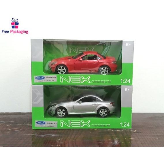 Welly 1/24 Mercedes Benz SLK350 (hard top) (22462HW)