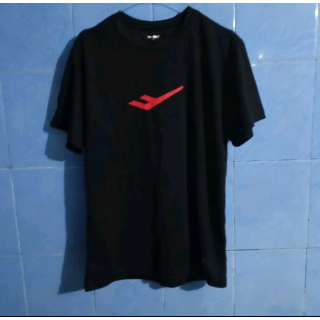 pro SPECS kaos olahraga hitam