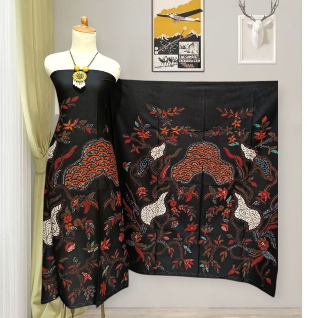 Kain Batik Tulis Madura Warna Hitam