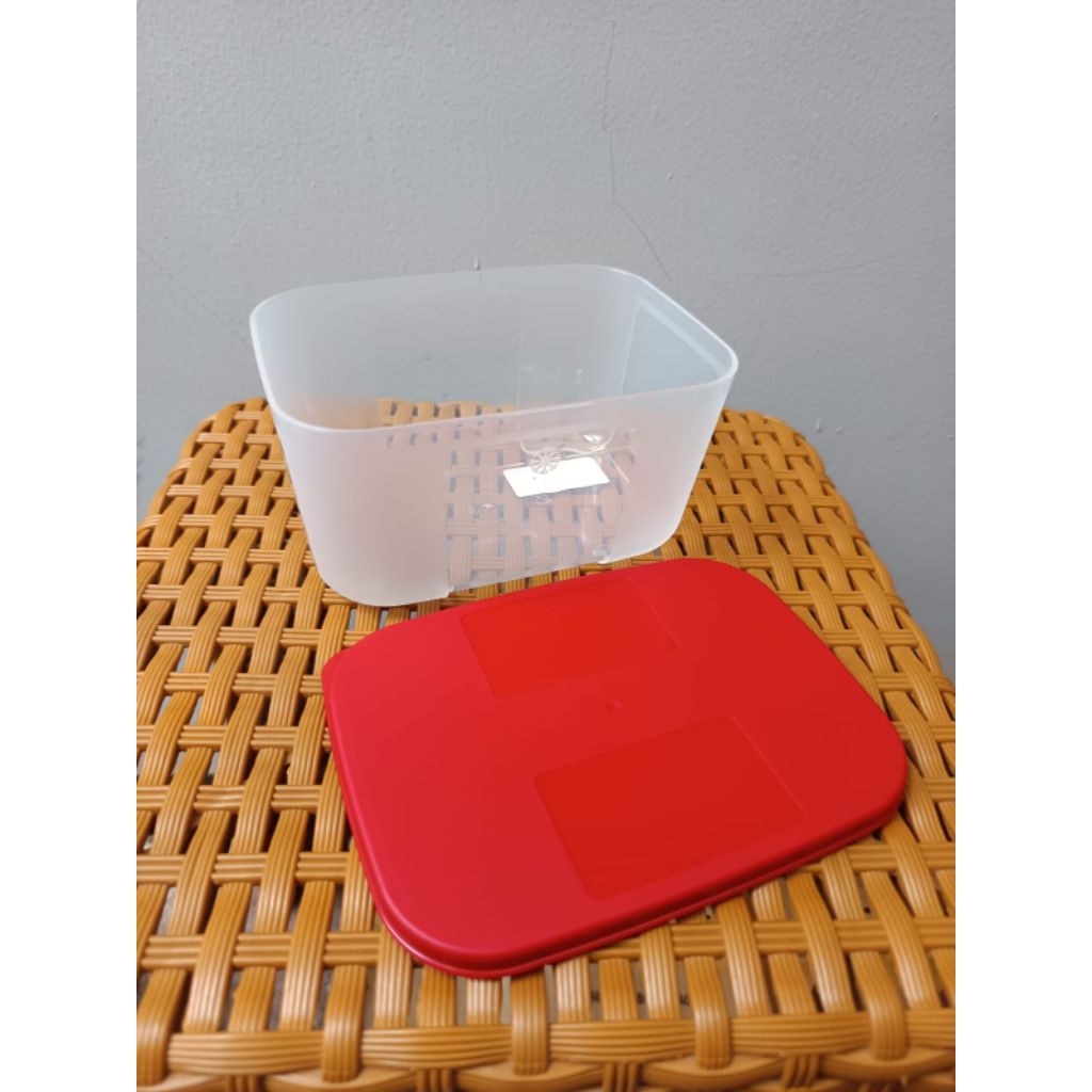Freezermate 650ml putih tutup merah - tupperware