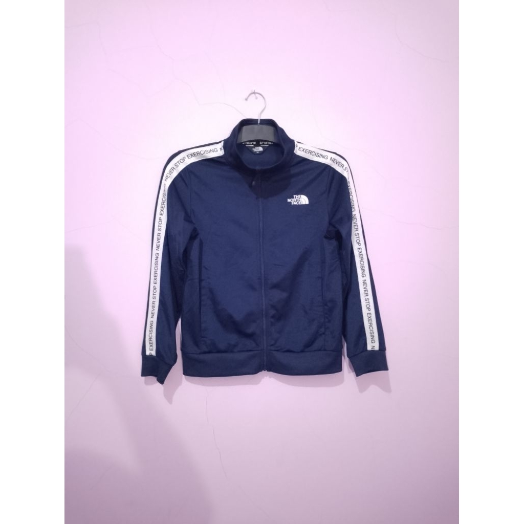 jaket tracktop tapped