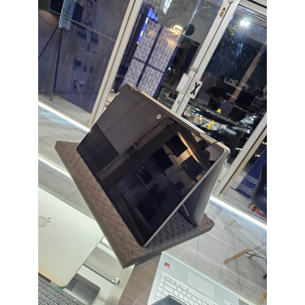 Laptop Yoga X360 Convertible ram 12