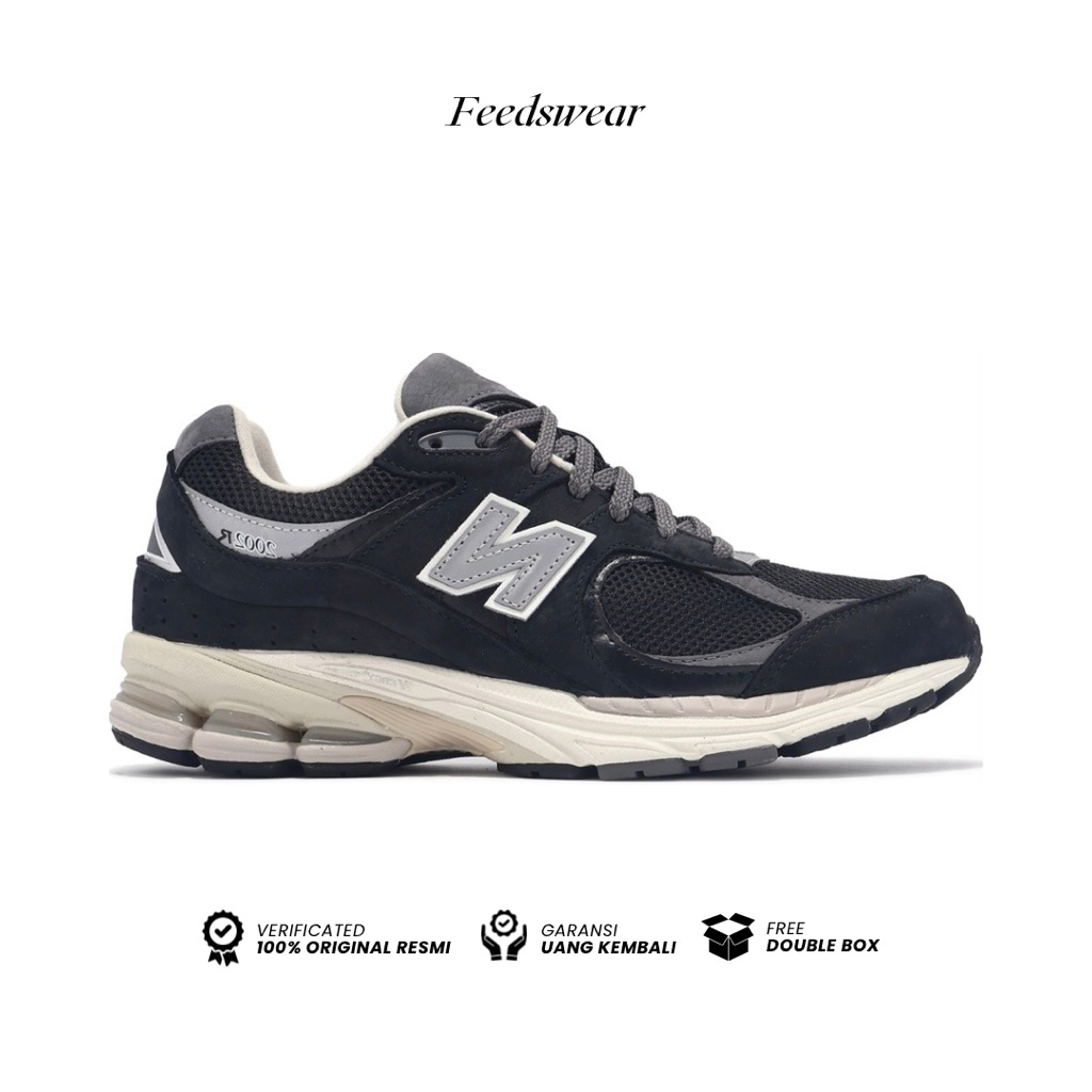 New Balance 2002R 'Vintage Black'