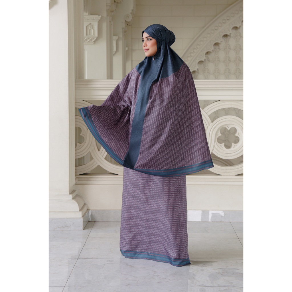 Linka Two Tone Capsule Prayer Robe