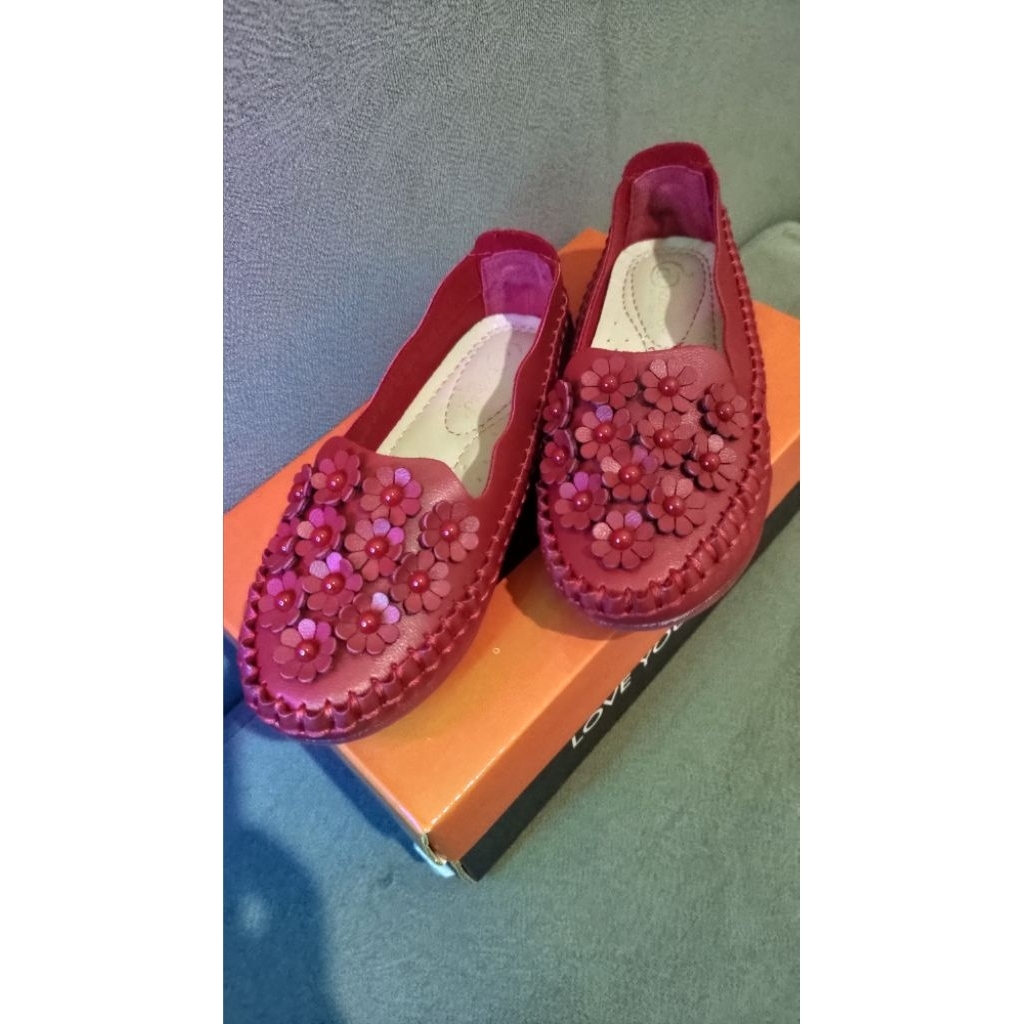 Sepatu anak Preloved merk Donatello